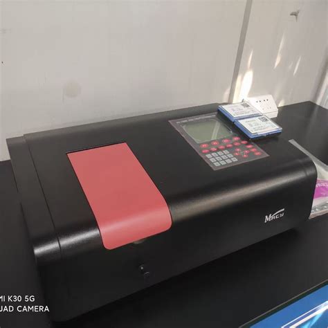 stray light can be detected in a spectrophotometer by utilizing|stray light instrument.